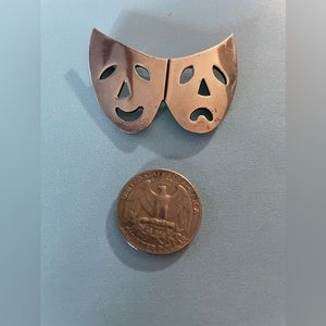 Vintage piece Sterling Silver from 1970’sTheater drama/comedy themed brooch!